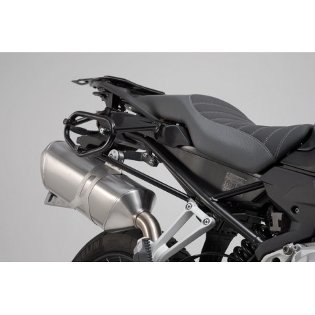 ZESTAW KUFRÓW BOCZNYCH URBAN ABS I STELAŻY SW-MOTECH BMW F 800R (16-)/F800 GT (16-), BLACK 2X16,5L