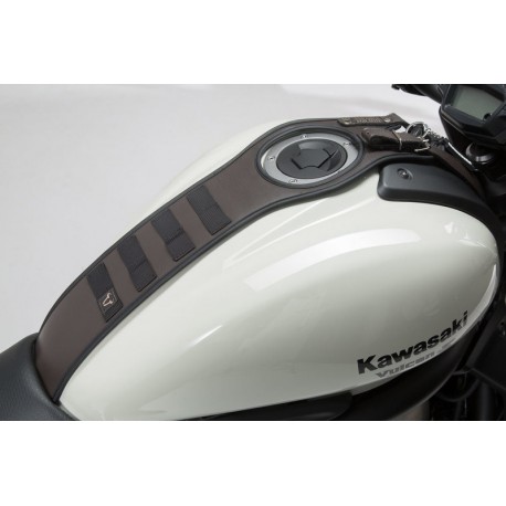 ZESTAW TORBA AKCESORYJNA LA1 I PAS NA ZBIORNIK SLA SW-MOTECH KAWASAKI VULCAN S (16-), BROWN