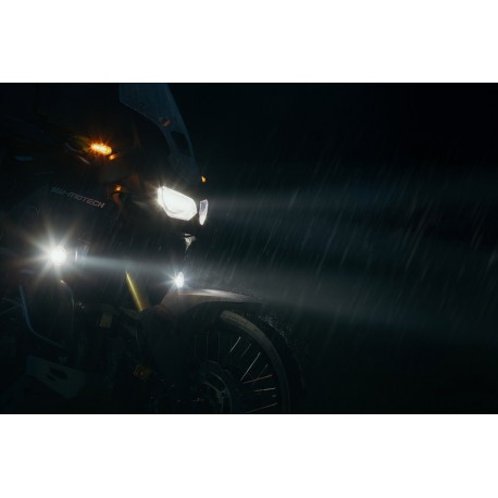 ZESTAW LAMP PRZECIWMGŁOWYCH EVO SW-MOTECH HONDA CB500X (13-18), BLACK